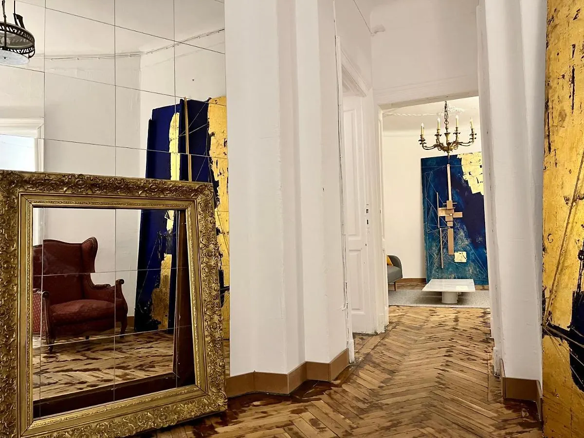 Sada Art Gallery Apartment Bukarest